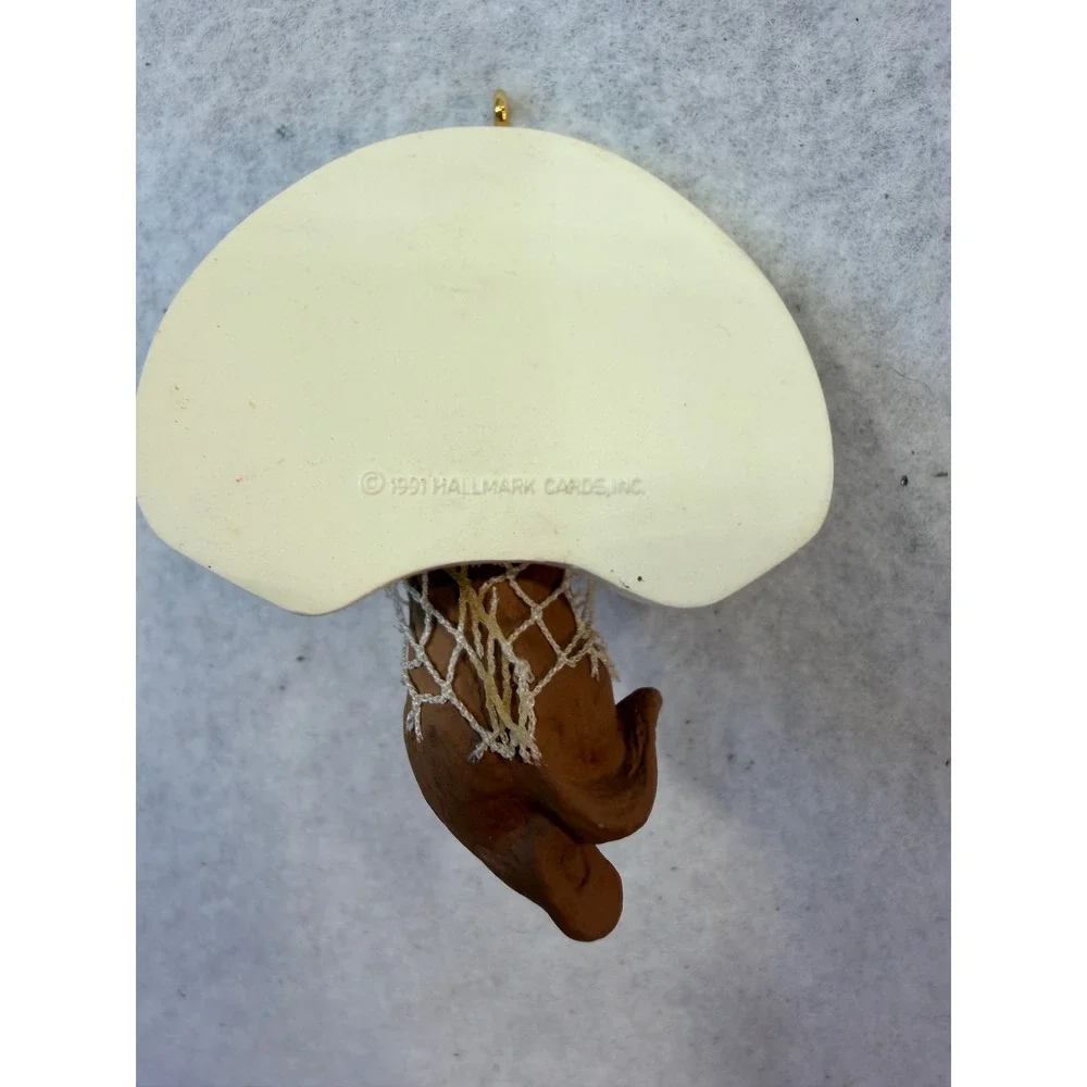 Hallmark Keepsake Ornament 1991 Superstar Brother Puppy Basketball QX547-9 VTG